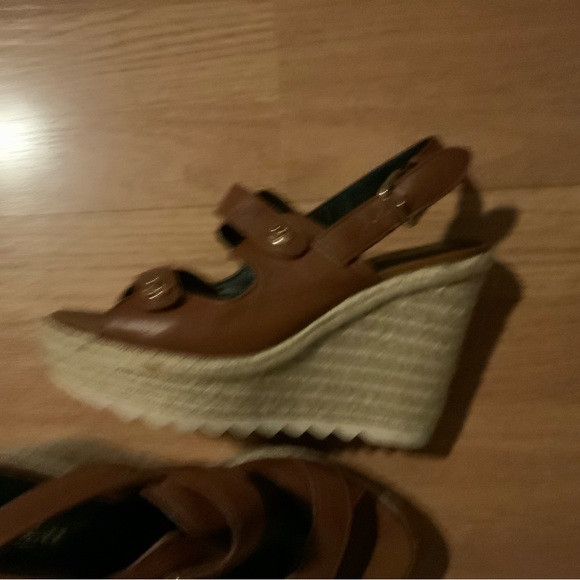 Coach brown wedge sandals. - Picture 4 of 7